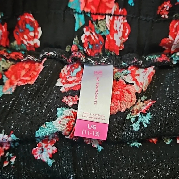 FANCY SHORTS - Picture 8 of 12